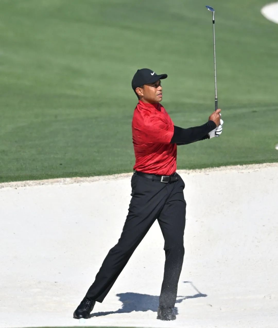 Maailma hurraa kovia – Tiger Woods palaa 508 päivän jälkeen!