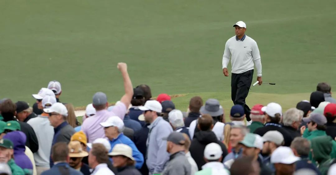 Maailma hurraa kovia – Tiger Woods palaa 508 päivän jälkeen3