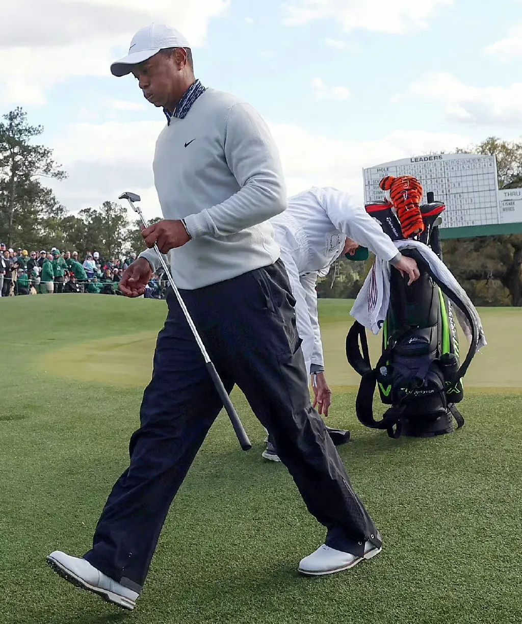 Die Welt jubelt den Toughen zu – Tiger Woods kehrt nach 508 Tagen zurück5